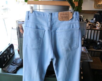 Pantalones vaqueros Levi's 517 / Estilo vintage de los años 2010, mezclilla azul claro, cremallera Talon, costuras naranjas / Pantalones clásicos de cinco bolsillos