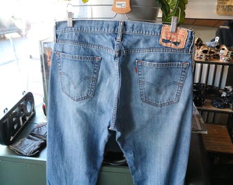 Vaqueros Levi's / Vaqueros vintage de los años 2000, lavado claro, corte recto ajustado / Clásicos de 5 bolsillos