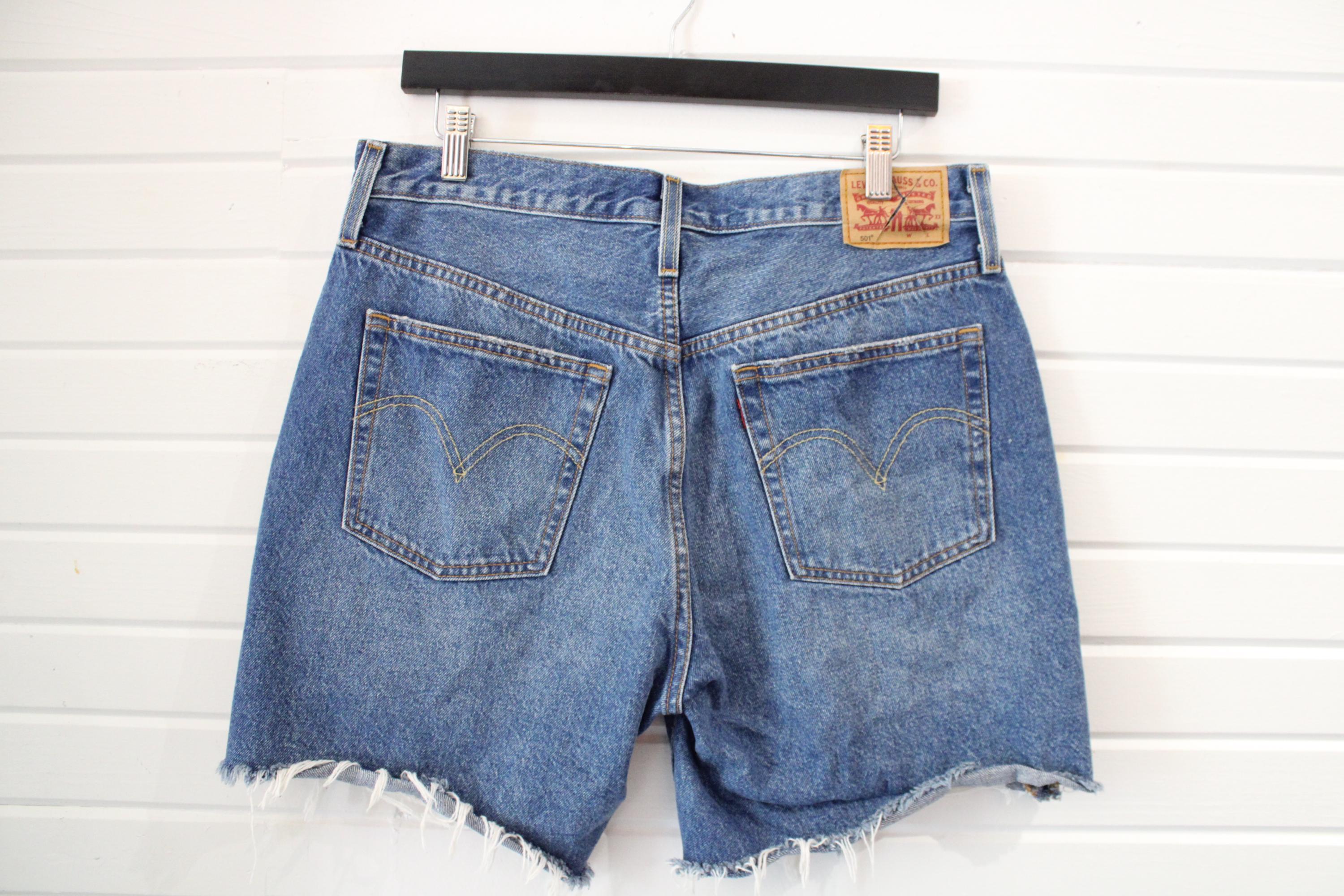 リーバイス 501 ジーンズショートパンツ | ヴィンテージ加工のカット 