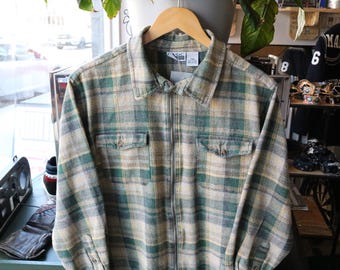 Camisa Basic-Editions / Sobrecamisa vintage de los 90 a cuadros verdes con cremallera frontal y bolsillos en el pecho / Chaqueta de franela para trabajo