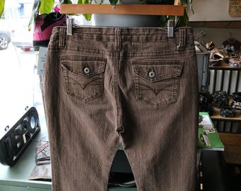 Calça jeans Suko-Jeans | Jeans marrom vintage dos anos 2000 com bolsos traseiros com aba e tecido elástico | Calça casual para o dia a dia