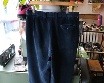 Calças Marks & Spencer | Calças de veludo cotelê canelado azul-marinho vintage dos anos 90 | Corte reto, estilo casual clássico
