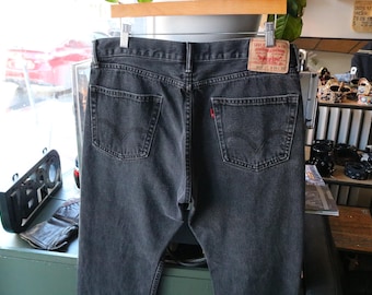 Pantalones vaqueros Levi's 505 / Estilo vintage de los años 2000, lavado negro, corte recto / Estilo clásico de cinco bolsillos