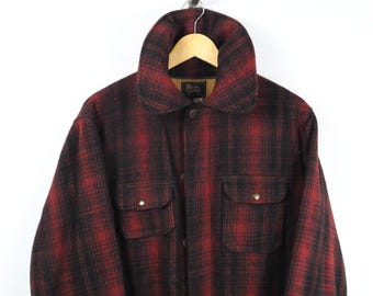 Chaqueta Woolrich Mackinaw / Abrigo vintage de lana a cuadros rojos y negros con forro de manta / Ropa de trabajo para la caza