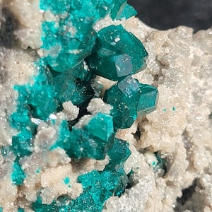 Dioptase - Fantastic 2-4mm crystals on matrix - Tsuemeb