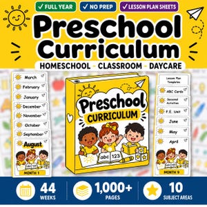 Peut inclure: Un programme préscolaire comprenant un classeur jaune illustré de trois enfants lisant et écrivant. L'ensemble inclut des fiches de leçons mensuelles, des cartes ABC, des activités saisonnières et une unité d'EPS, totalisant 44 semaines.