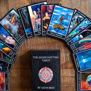 Le jeu de tarot métamorphe | Art peint à la main | Tarot indépendant unique | Cartes Oracle