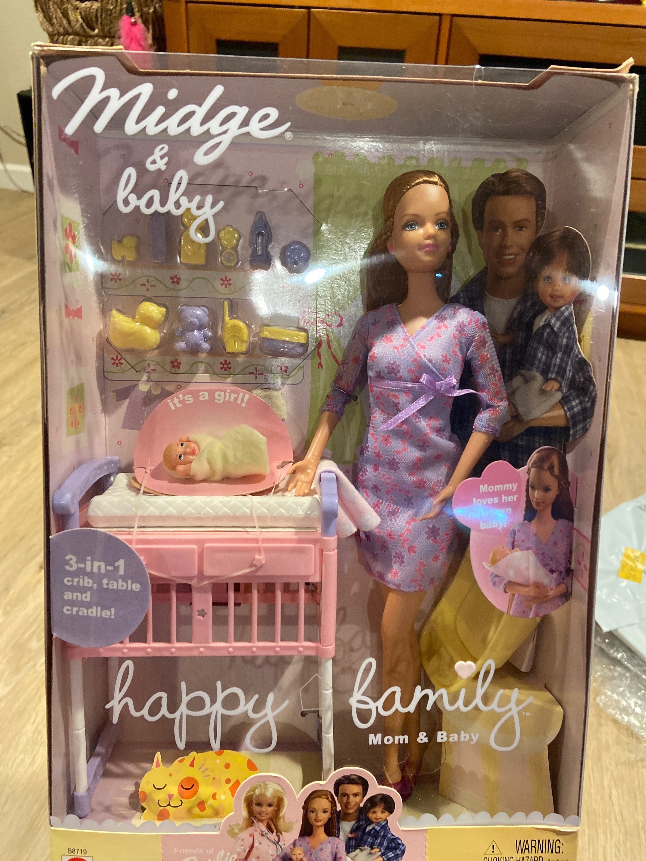 Happy Family Midge Barbie Pregnant Mattel 2002 with Baby without Belly Baby  Bed and Accessories Vintage