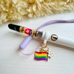 Vape Charm Wristlet / LOVE IS LOVE / Gay Pride Vape Holder / 420 Lgbtqia2s+ Akcesoria / Ecig & Vape Wristlet / 420 Pomysł na prezent