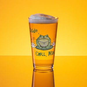 Chill Toad Shaker Pint Glass: Funny Frog Barware