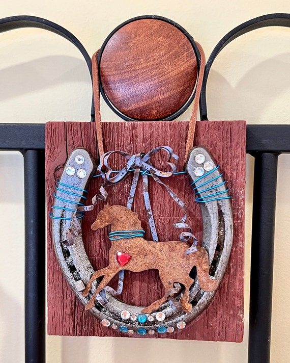 PRETYZOOM Decorazione Da Parete Forma Di Cavallo Ferro Fuso Ornamento Vintage Per Casa Decorazione Da Appendere Per Ufficio e Stanza Simbolo Di