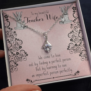 Para mi bella esposa maestra, collar de regalo, collar de regalo de cumpleaños para esposa maestra, collar de regalo de aniversario para esposa maestra