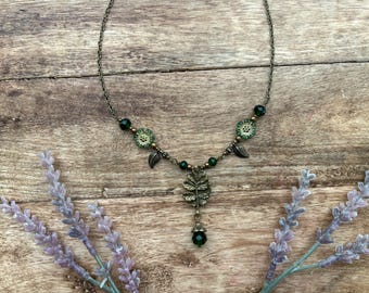 Collier de perles et feuilles d'érable Whimsigoth en bronze | Gobelincore | Cottagecore |