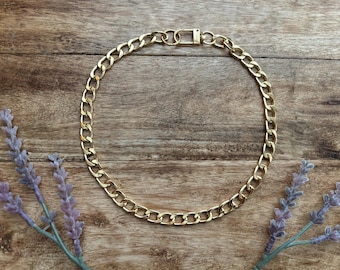 Decorative Chain Pet Necklace in Gold |