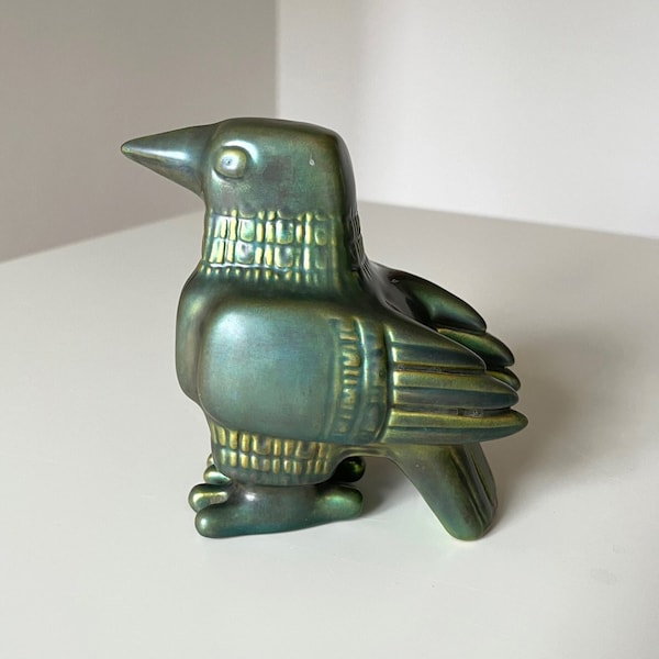 JUDIT NÁDOR FAIENCE figura de pájaro, Zsolnay, Pécs, Hungría, esmalte de Eosin, década de 1960.