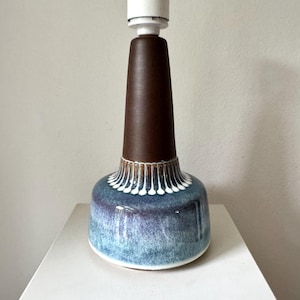 EINAR JOHANSEN for Søholm stentøj danish, vintage, ceramic table lamp/lamp foot, handmade 1960s, blue glaze, relief