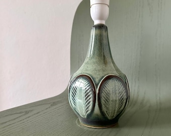 EINAR JOHANSEN SØHOLM stentøj danese, vintage, lampada da tavolo/piede per lampada in ceramica, rilievo fogliare, fatto a mano anni '60