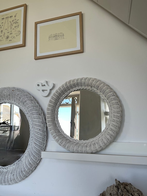 ヴィンテージ　アーチ型ラタン枠　フレームミラー　ホワイト　籐　大型　壁掛け ヴィンテージ アーチ型ラタン枠 フレームミラー ホワイト 籐 大型