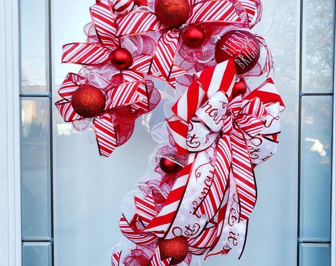 Candy Cane Wreath, Candy Cane Decor, Peppermint Wreath, Red and White Wreath, Candy Cane