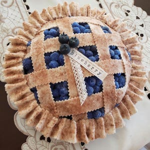 Fake blueberry pie, faux blueberry pie, faux pie, primitive pie, fake bake pies, wreath attachments, tiered tray decor,