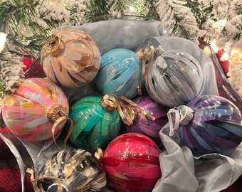 Handbemalter Glasornament - Taylor's Version Eras Theme