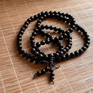 Tibetische 108 8mm Ebenholz Gebetskette Buddhist Yoga Meditation Mala Elastische Halskette Armband