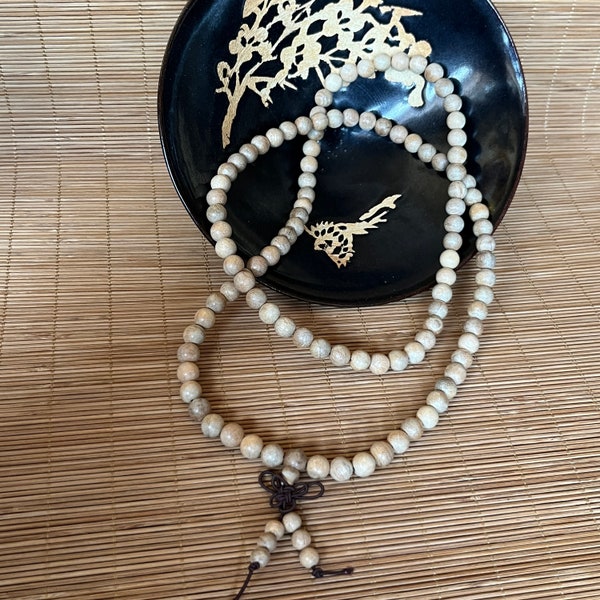 Tibetan 108 8mm Camphorwood Prayer Beads Buddhist Yoga Meditation Mala Elastic Necklace Bracelet
