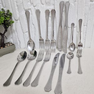 Vintage Linea Axendale Flatware Set – 16 Pc Inox 18/10 Stainless Steel Cutlery – Italian Mirror-Finish Silverware – Art Deco Handle Design