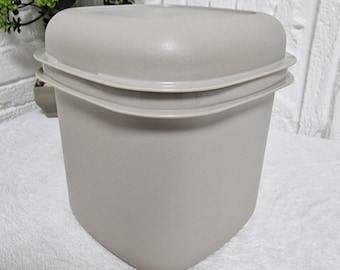 Vintage Tupperware Square Modular Container with Lid – Stackable Taupe Beige Keeper – 1980s Kitchen Storage Canister Retro