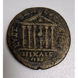 Oud-Romeinse munt – Severus Alexander 222-235 na Christus – Nicea-brons – Omgekeerde tempel – Grieks-Romeins provinciaal – Zeldzaam verzamelobject