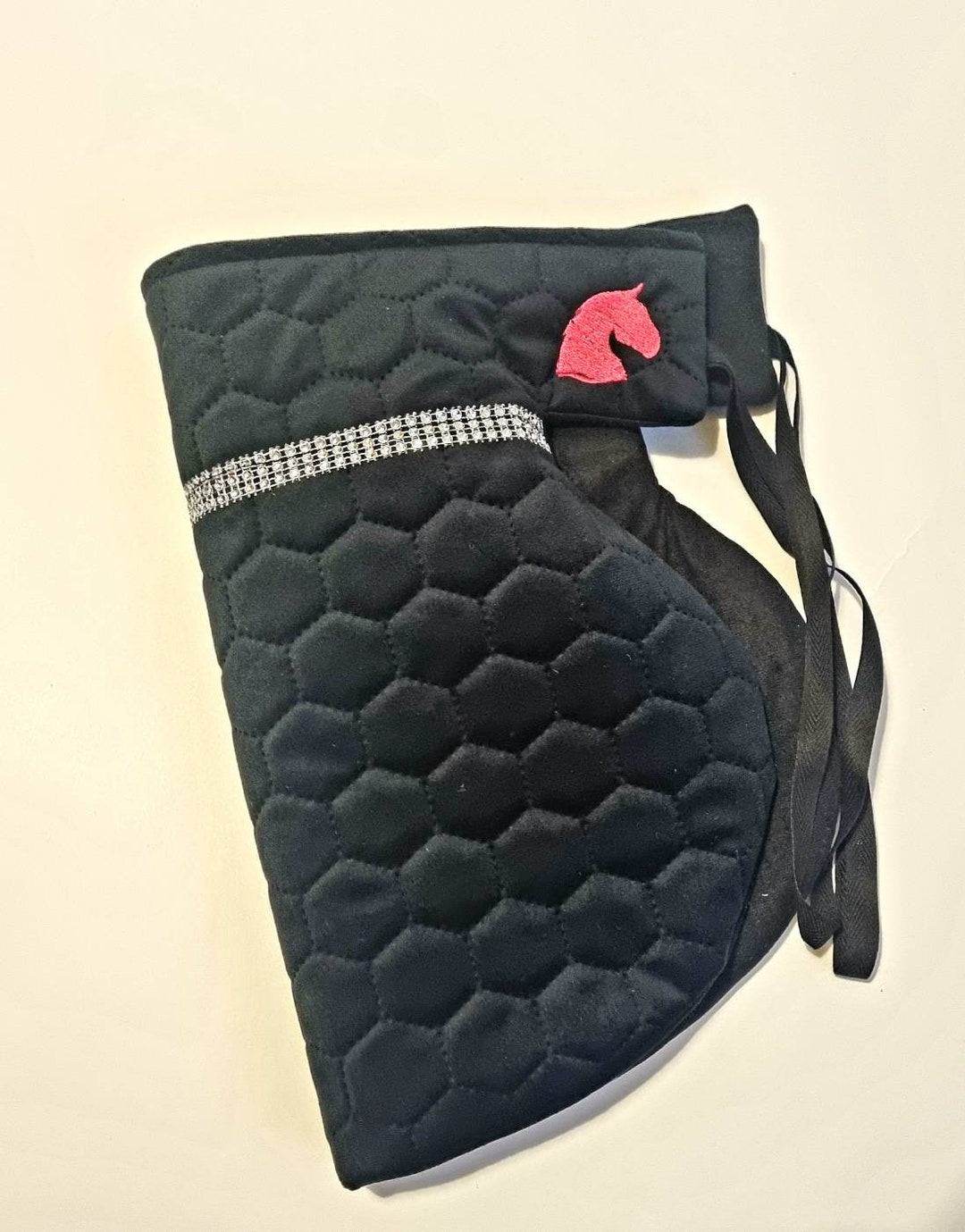 Black Horse Charm Quilted Blanket NCU0DV353