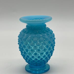 Fenton Hobnail Blue Opalescent Mini Bud Vase Smooth Rim 3.25in. Tall