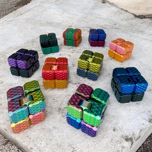 Infinity Cube Honeycomb movable | Infinity Cube articulated | Anti-Stress | Fidget | Spinner | 3D Decoration | Tabletop