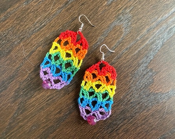 Boucles d'oreilles Fierté au crochet, PDF anglais - « Pride Web »