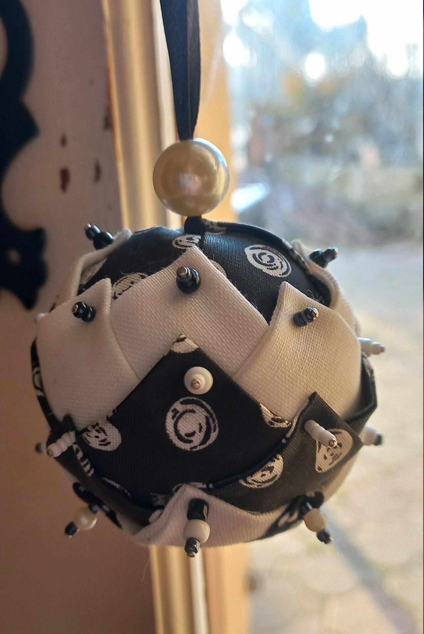 Boule Suspendue Pièce Unique