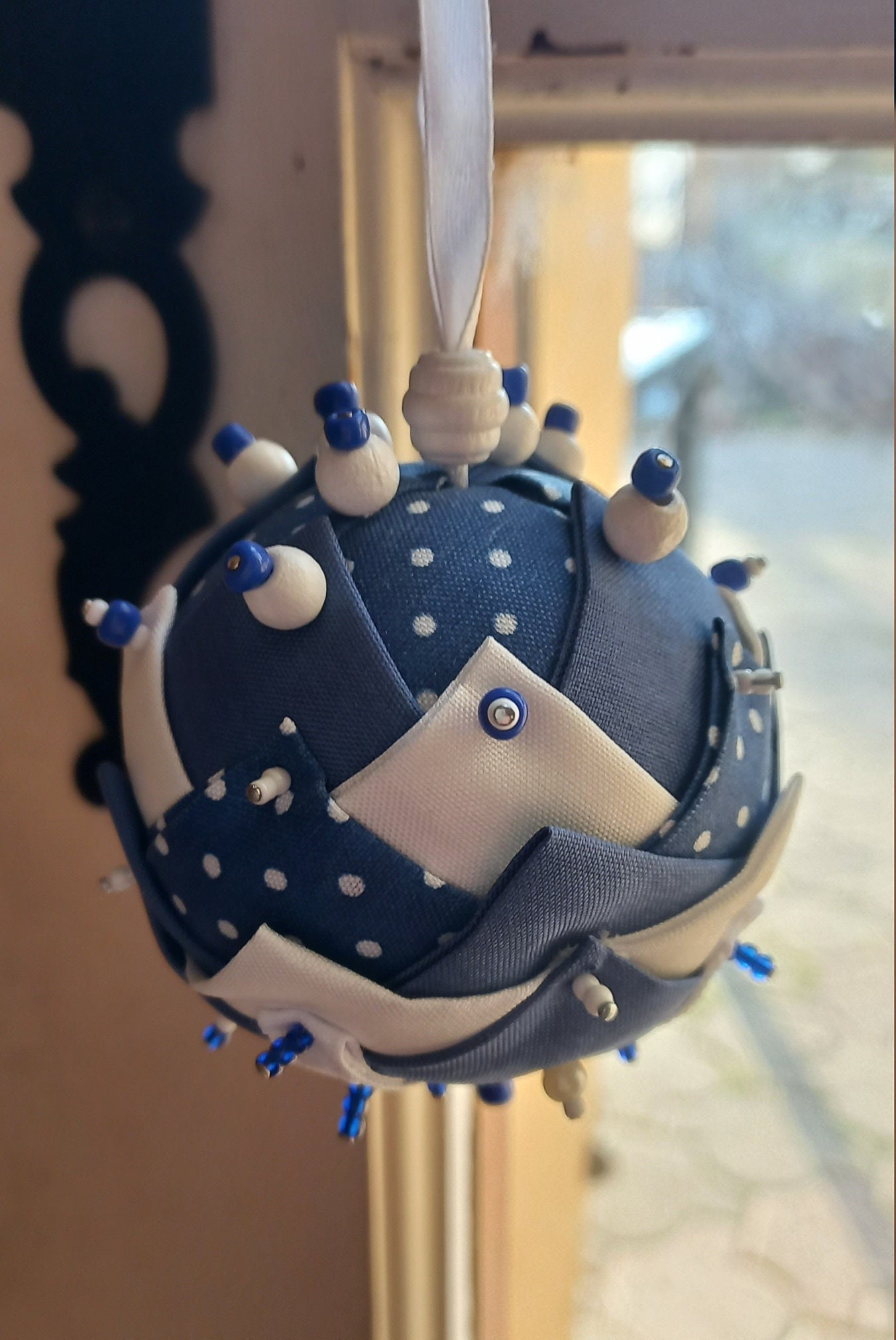 Boule Suspendue Pièce Unique