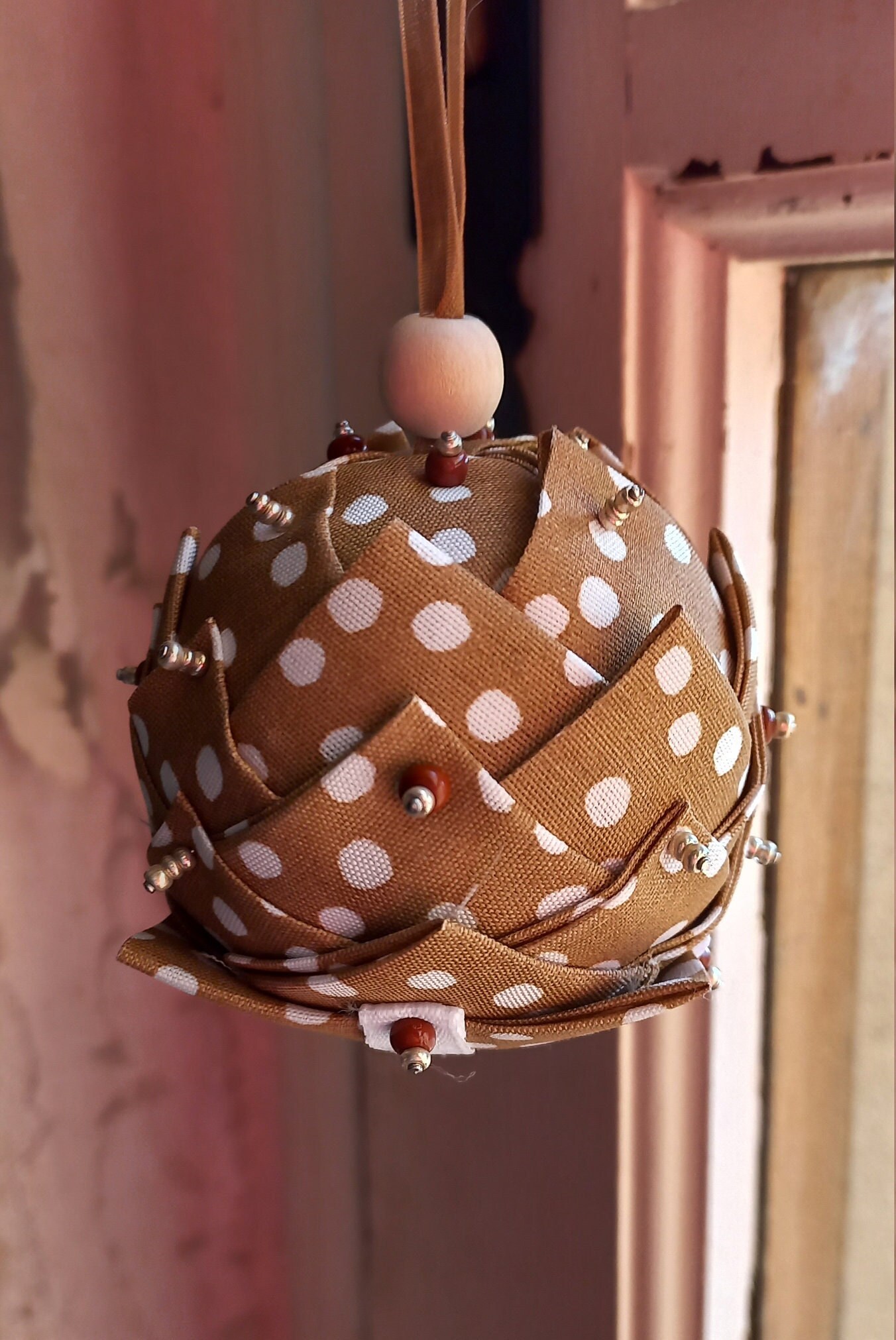 Boule Suspendue Pièce Unique