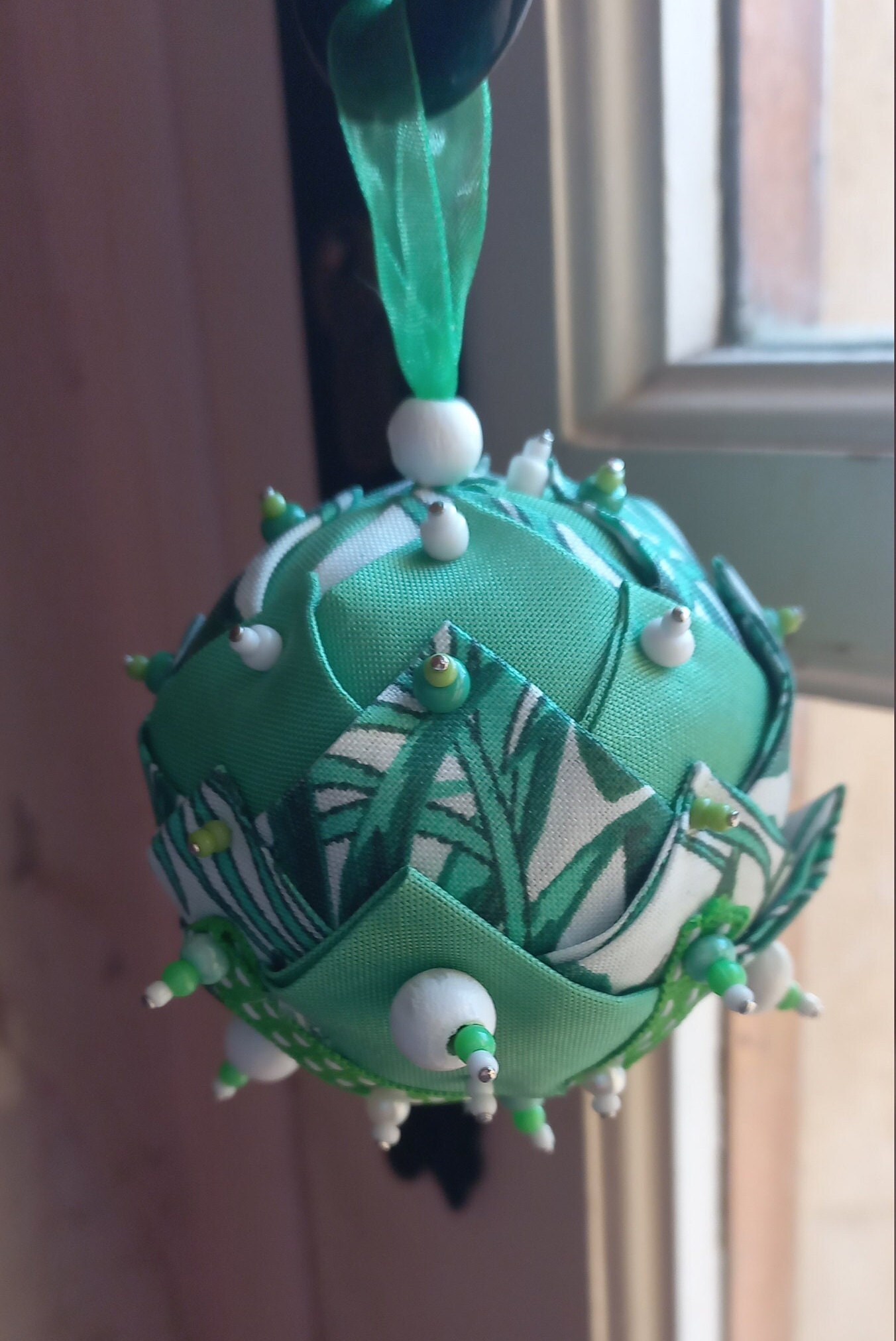 Boule Suspendue Pièce Unique