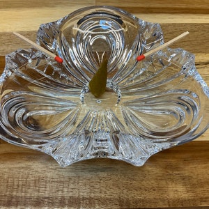Vintage Clear Glass Ashtray: Swirled 3 Petal Design