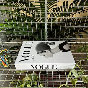 Vogue White Coffee Table Buch, Kaffeetisch Bücher Dekor, zu öffnende Bücherbox, Modebuchbox, Geschenke für Freunde, Einweihungspartygeschenke