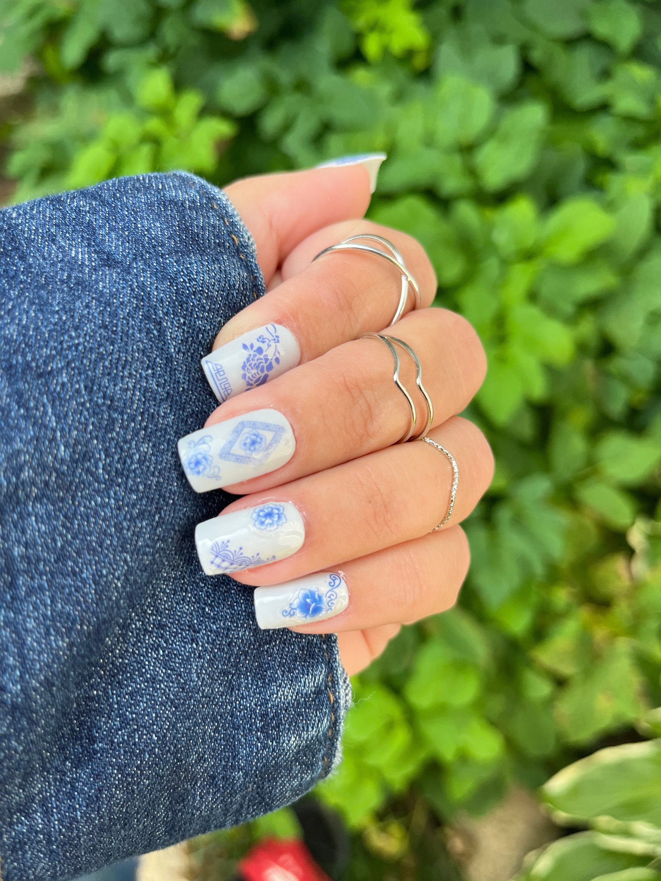 Manicure Monday with Claire's Press On Nails! - Fancieland