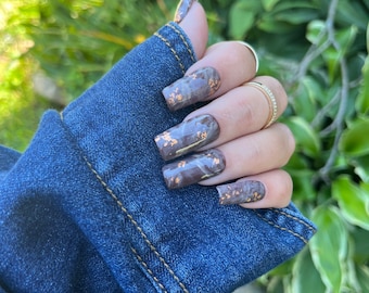 Marble Press on Nails - Brown with Gold Foil