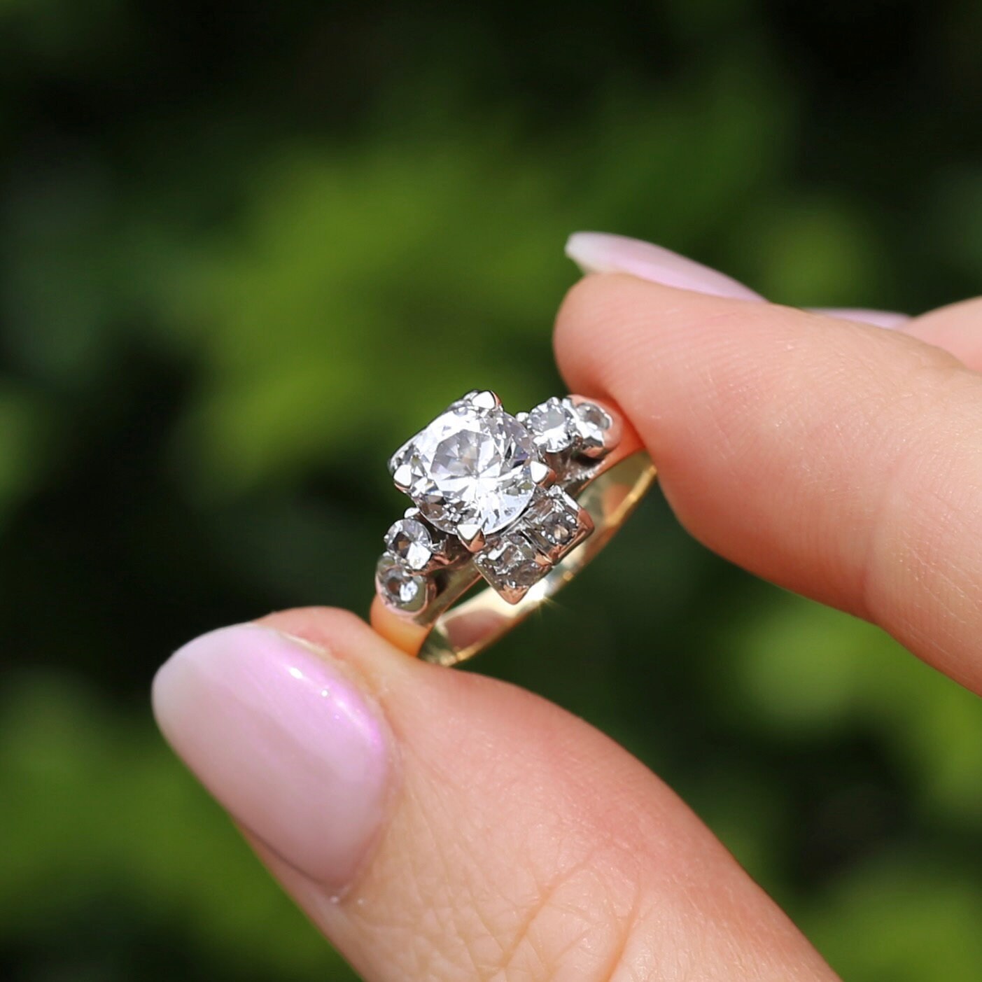White spinel gemstone deals