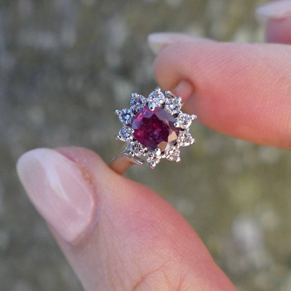 Vintage Natural Ruby and Diamond Halo, 18ct White… - image 6