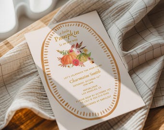 Invitación para baby shower de "Una pequeña calabaza": Tema de calabaza otoñal (plantilla de Canva)