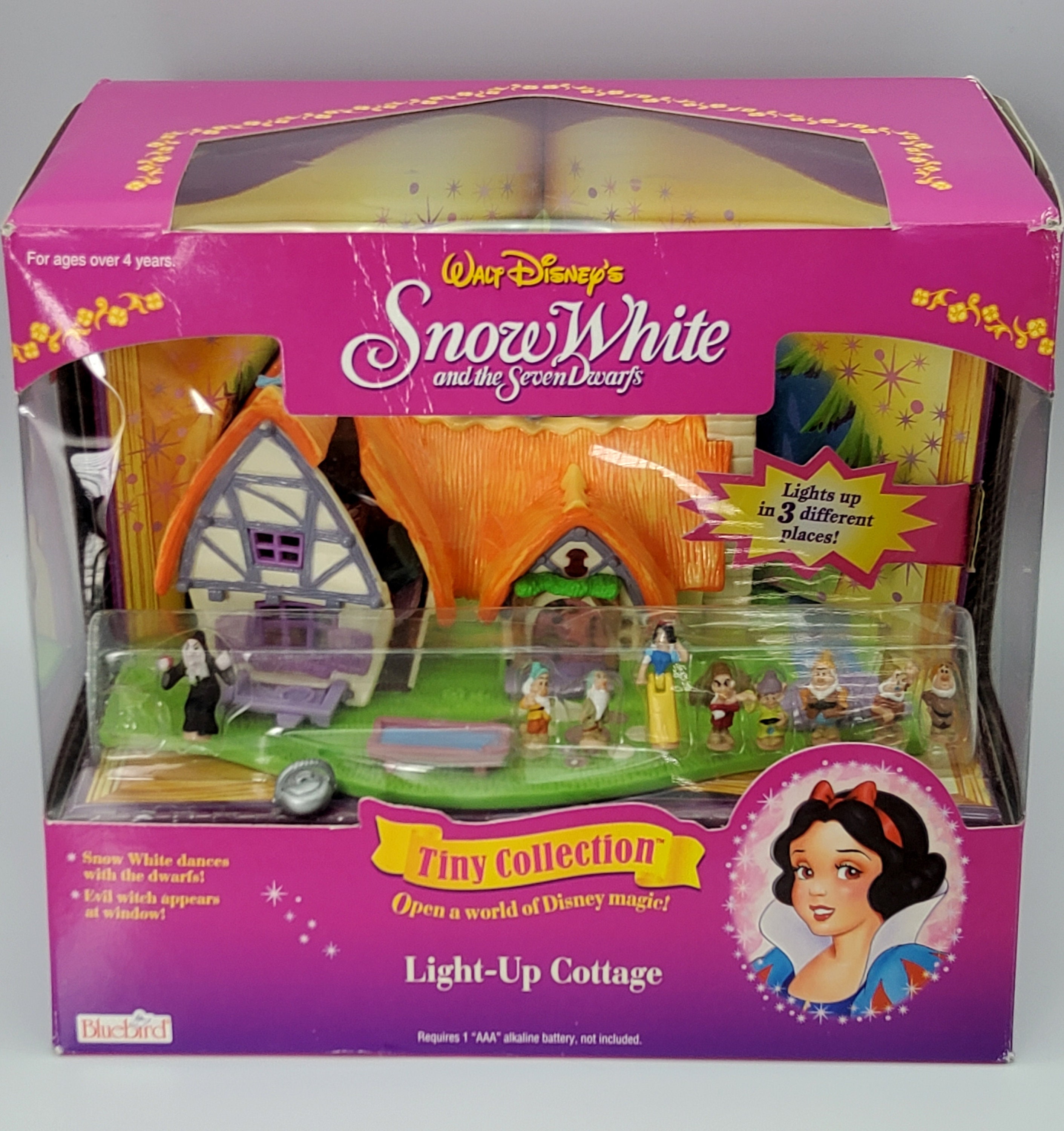 Polly Pocket Snow White And The Seven Dwarfs Cottage Sealed In polly-pocket-snow-white-and-the-seven-dwarfs-cottage-sealed-in