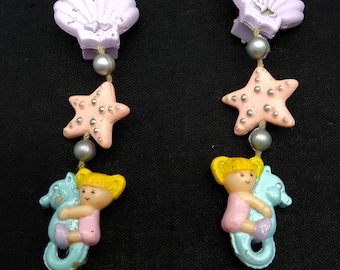 Polly pocket dangly seashell earrings