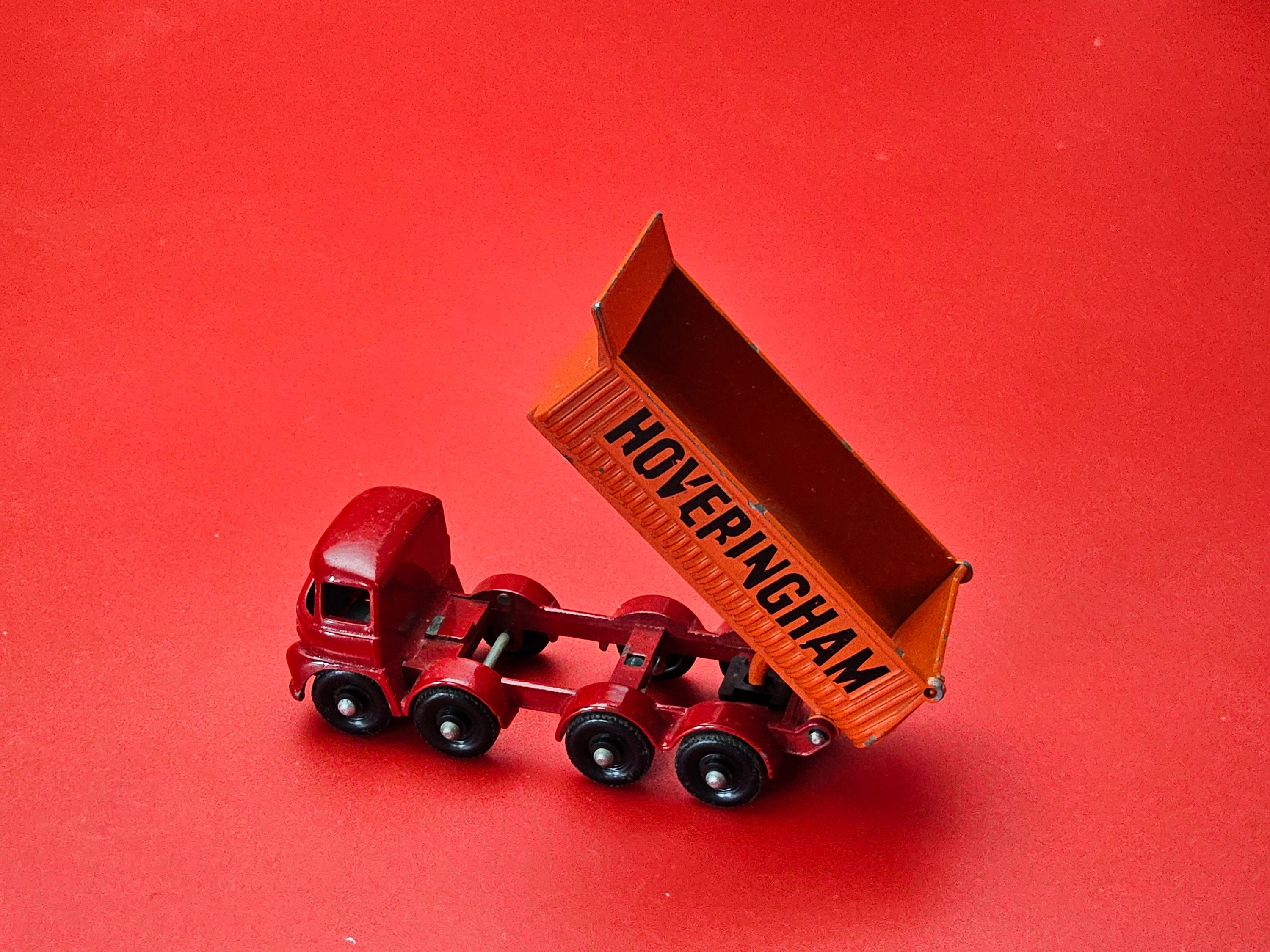 Matchbox 17 8-Wheel Tipper With E Box | eBay