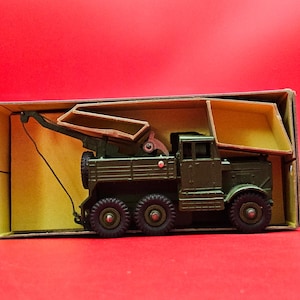 Dinky #661 recovery tractor with original box
