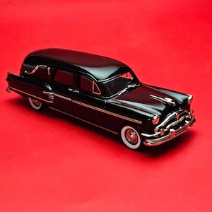 Brooklins model CSV17 1954 henney-packard hearse with original packaging